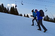 04  Risaliamo per breve tratto la pista di sci sul lato sinistro